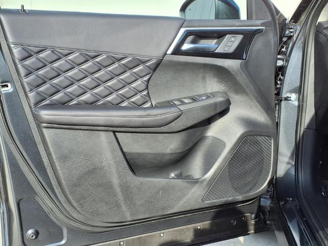 2025 Mitsubishi Outlander Plug-In Hybrid Vehicle Photo in Tampa, FL 33612