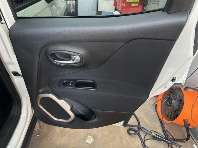 2016 Jeep Renegade Vehicle Photo in MEDINA, OH 44256-9631