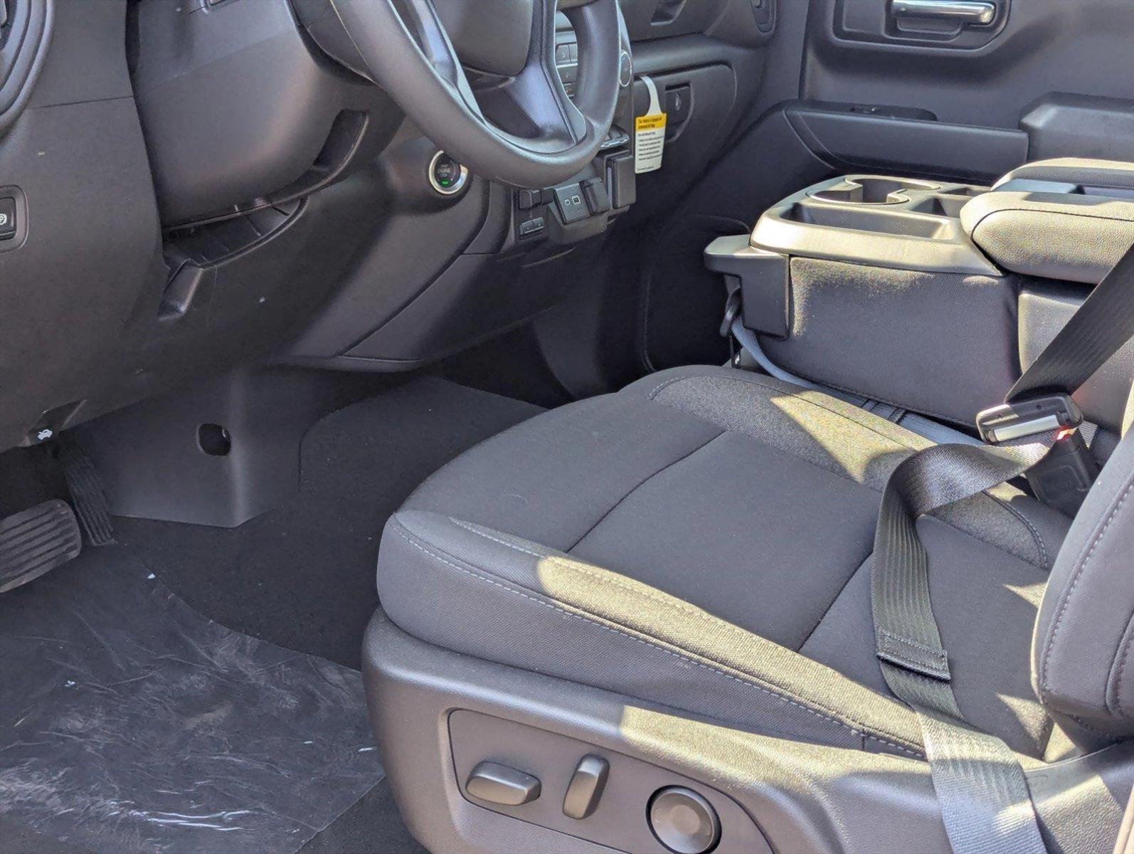 2025 Chevrolet Silverado 1500 Vehicle Photo in GREENACRES, FL 33463-3207