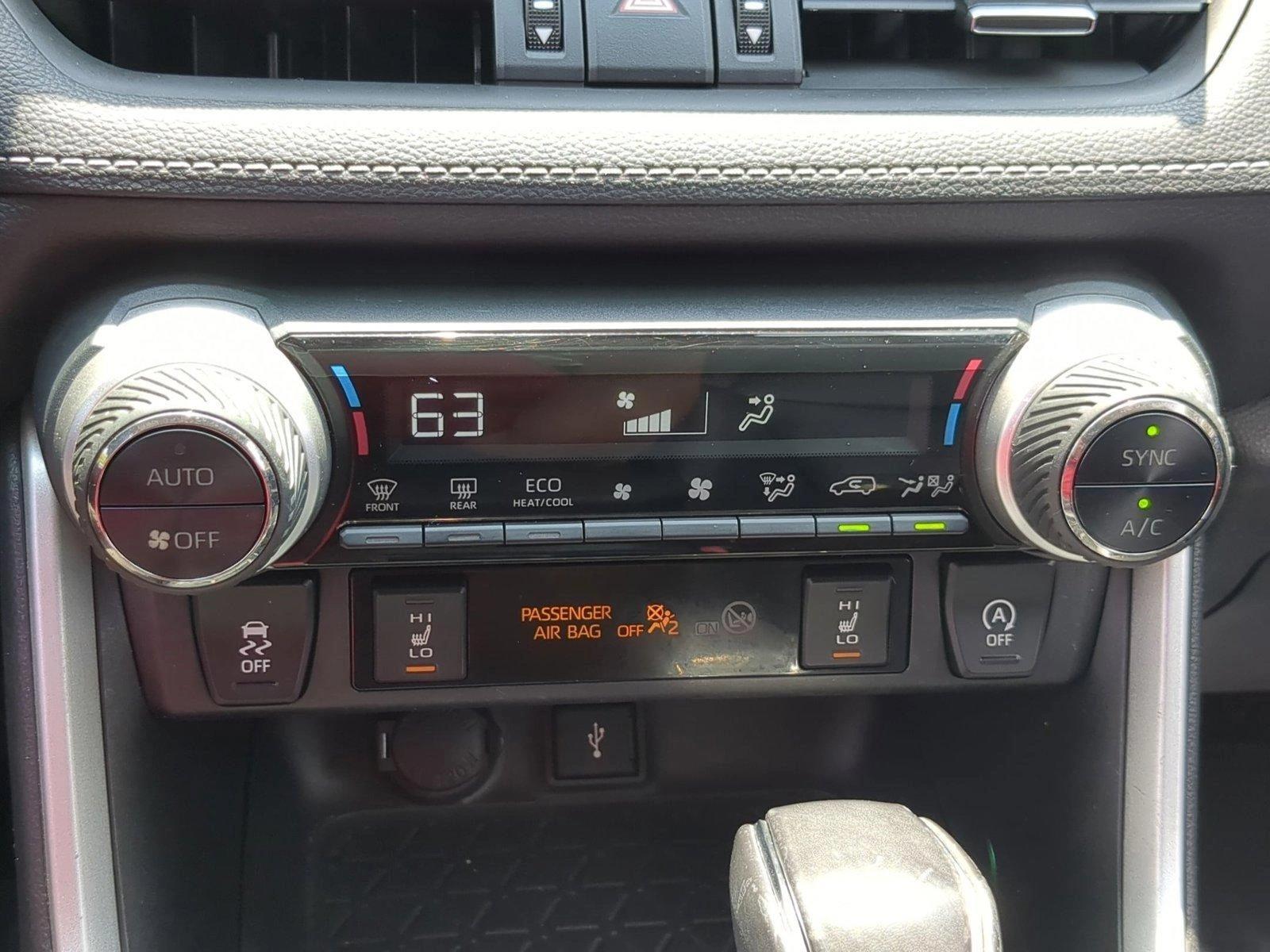 2020 Toyota RAV4 Vehicle Photo in West Palm Beach, FL 33417