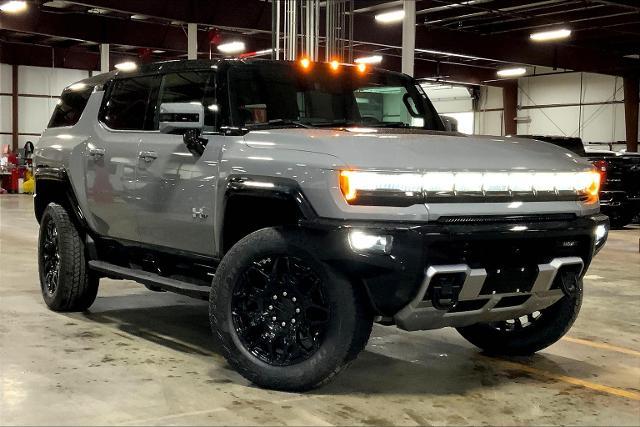 2025 GMC HUMMER EV SUV Vehicle Photo in KANSAS CITY, MO 64114-4545