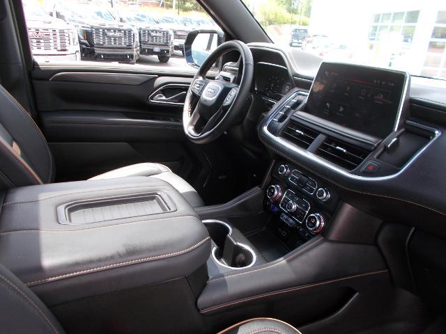 2024 GMC Yukon XL Vehicle Photo in LOWELL, MA 01852-4336