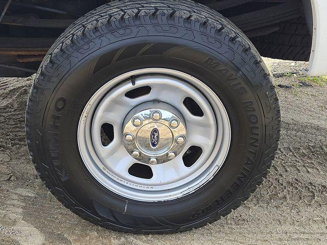 2015 Ford Super Duty F-350 SRW Vehicle Photo in WATERTOWN, CT 06795-3318
