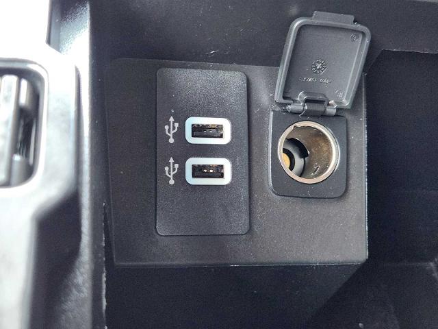2017 Ford Expedition Vehicle Photo in DENTON, TX 76210-9321