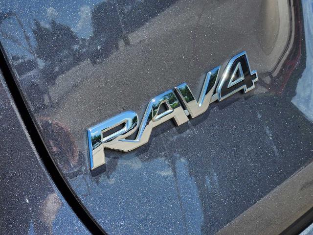 2022 Toyota RAV4 Vehicle Photo in DENTON, TX 76210-9321