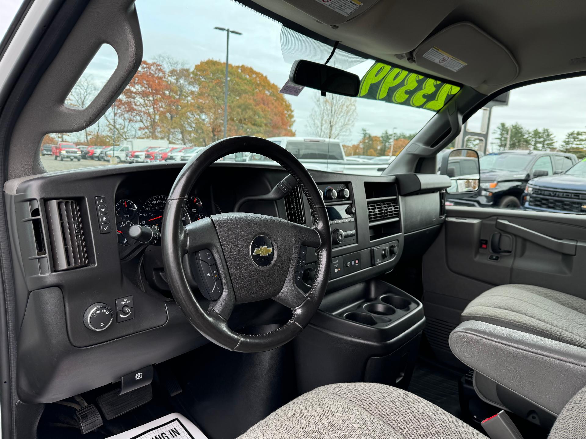 2020 Chevrolet Express Cargo 2500 Vehicle Photo in SOUTH PORTLAND, ME 04106-1997