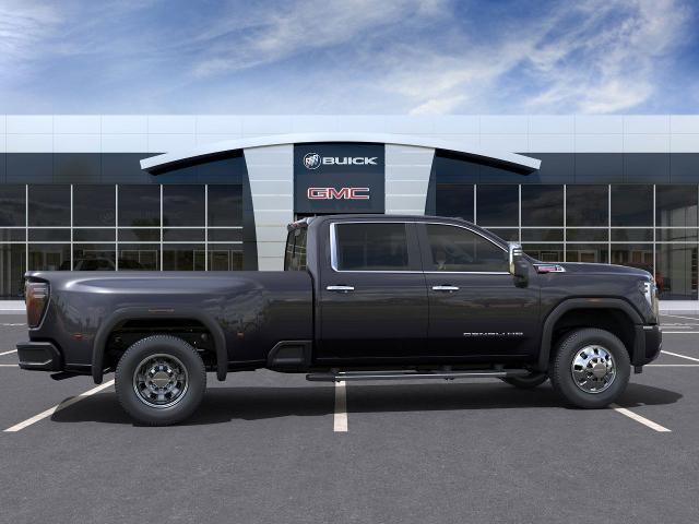 2024 GMC Sierra 3500 HD Vehicle Photo in LEOMINSTER, MA 01453-2952