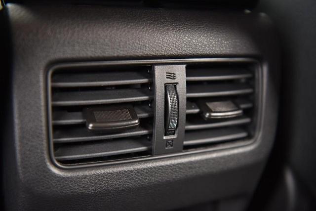 2025 Nissan Rogue Vehicle Photo in Ballwin, MO 63011