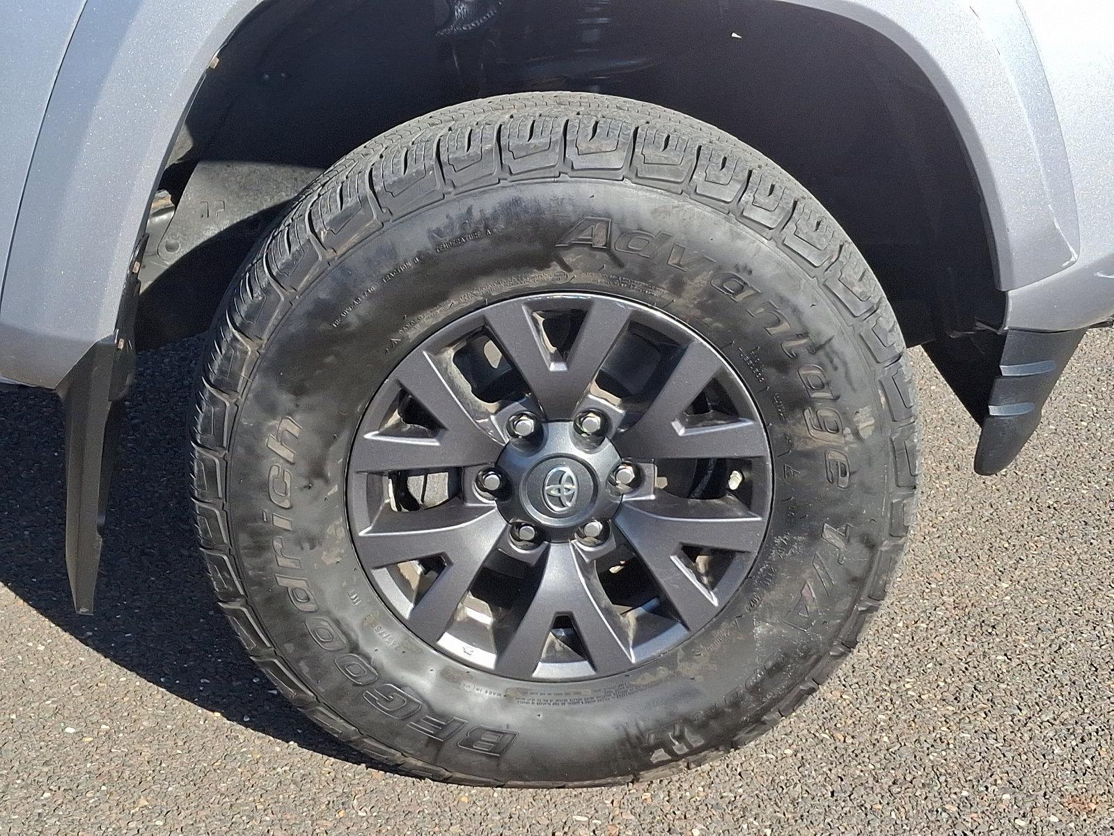 2021 Toyota Tacoma 4WD Vehicle Photo in Trevose, PA 19053