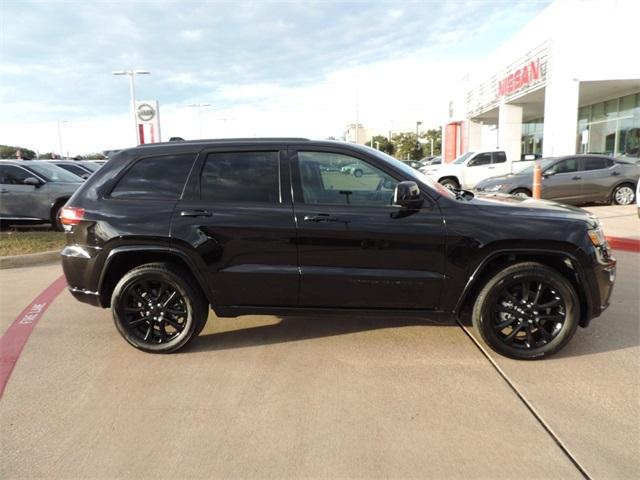 Used 2020 Jeep Grand Cherokee Altitude with VIN 1C4RJEAG5LC245747 for sale in Port Lavaca, TX