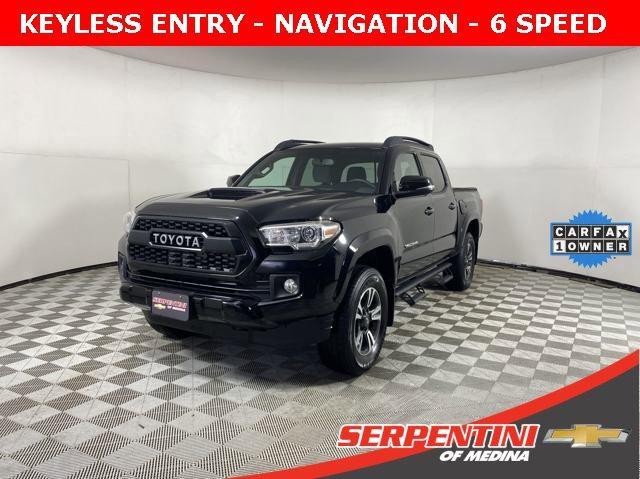 2017 Toyota Tacoma Vehicle Photo in MEDINA, OH 44256-9001