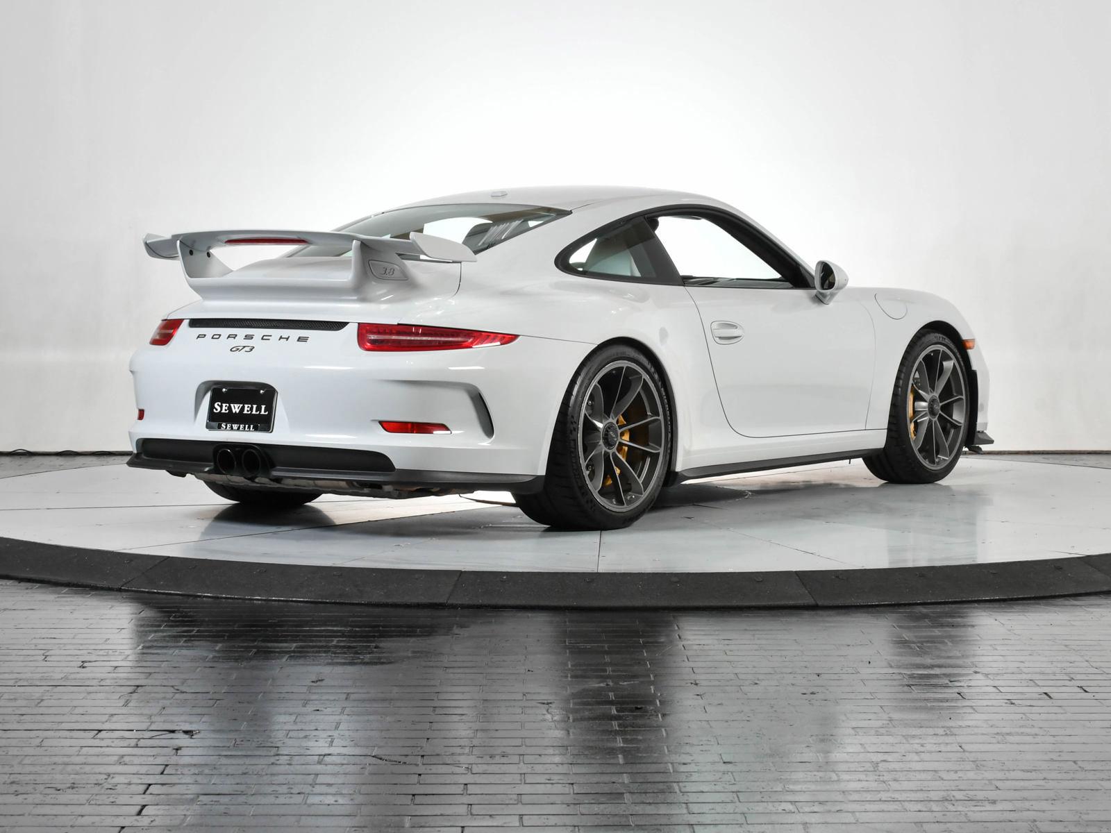 2015 Porsche 911 Vehicle Photo in DALLAS, TX 75235