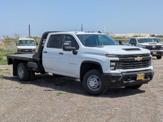 2025 Chevrolet Silverado 3500 HD CC Vehicle Photo in SELMA, TX 78154-1460