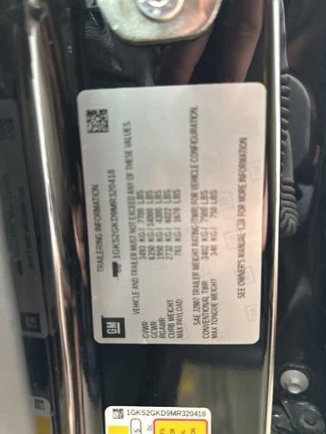 2021 GMC Yukon XL Vehicle Photo in MEDINA, OH 44256-9631