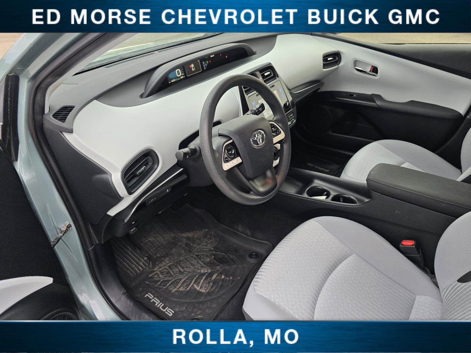 2016 Toyota Prius Vehicle Photo in Rolla, MO 65401