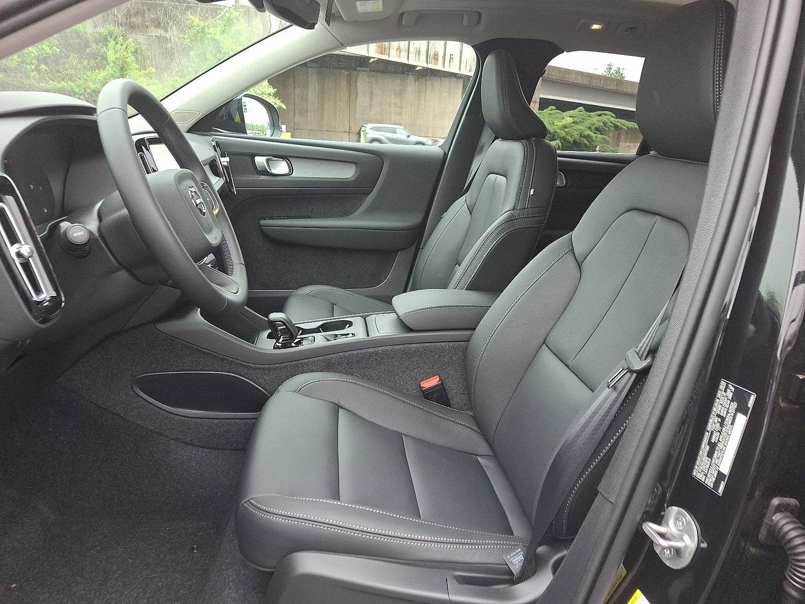 2025 Volvo XC40 Vehicle Photo in Trevose, PA 19053
