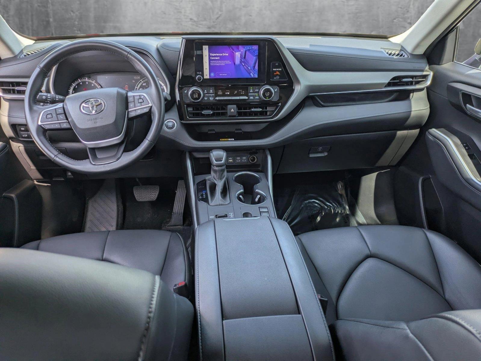 2023 Toyota Highlander Vehicle Photo in Winter Park, FL 32792