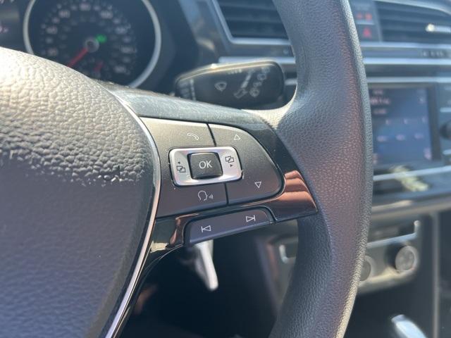 2018 Volkswagen Tiguan Vehicle Photo in GREEN BAY, WI 54304-5303