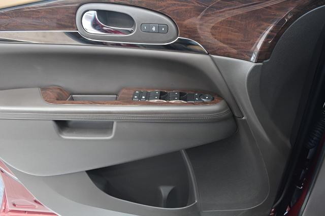 2016 Buick Enclave Vehicle Photo in Green Bay, WI 54304
