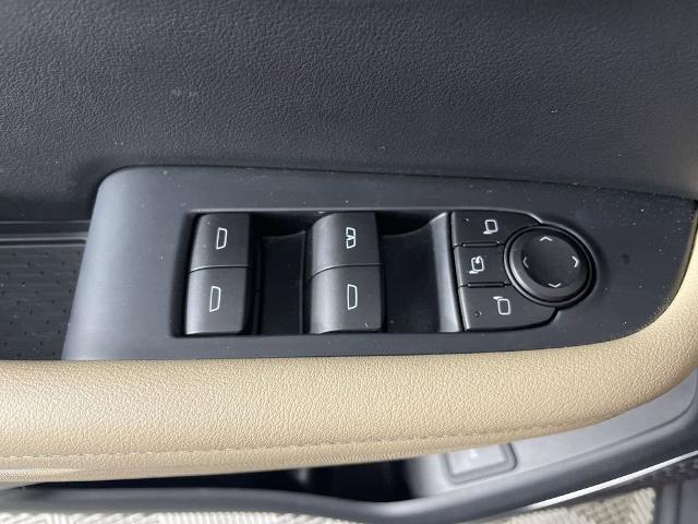 2025 Buick Enclave Vehicle Photo in GILBERT, AZ 85297-0402