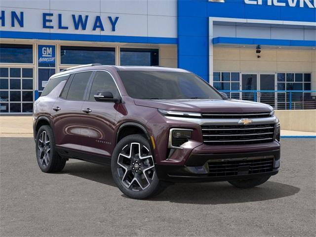 2025 Chevrolet Traverse Vehicle Photo in ENGLEWOOD, CO 80113-6708
