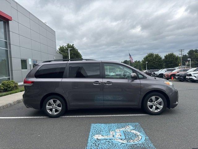 2013 Toyota Sienna Vehicle Photo in Flemington, NJ 08822