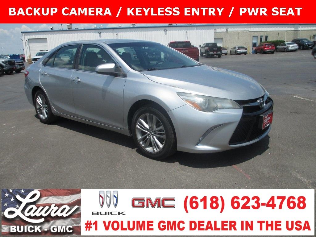 2016 Toyota Camry Vehicle Photo in COLLINSVILLE, IL 62234-5820