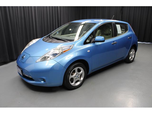 Used 2012 Nissan LEAF SL with VIN JN1AZ0CP9CT018263 for sale in Rittman, OH