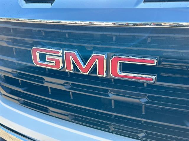 2025 GMC Sierra 1500 Vehicle Photo in GOODYEAR, AZ 85338-1310