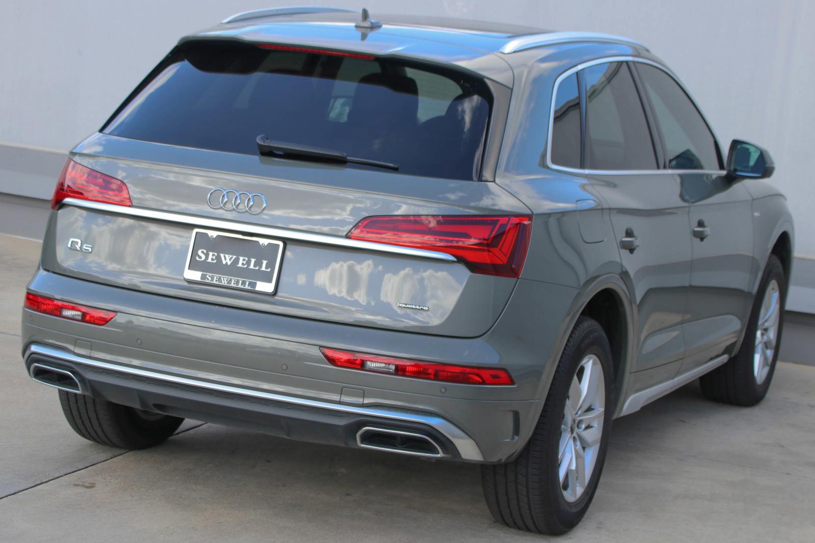 2024 Audi Q5 Vehicle Photo in SUGAR LAND, TX 77478