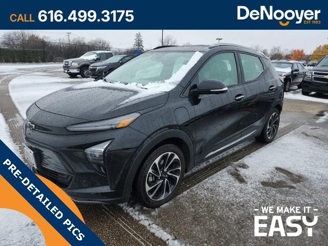 Used 2022 Chevrolet Bolt EUV Premier with VIN 1G1FZ6S05N4111524 for sale in Holland, MI