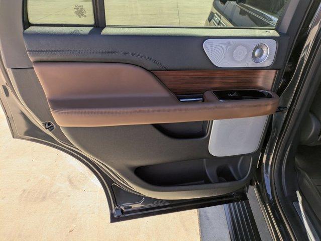 2024 Lincoln Navigator Vehicle Photo in SELMA, TX 78154-1460