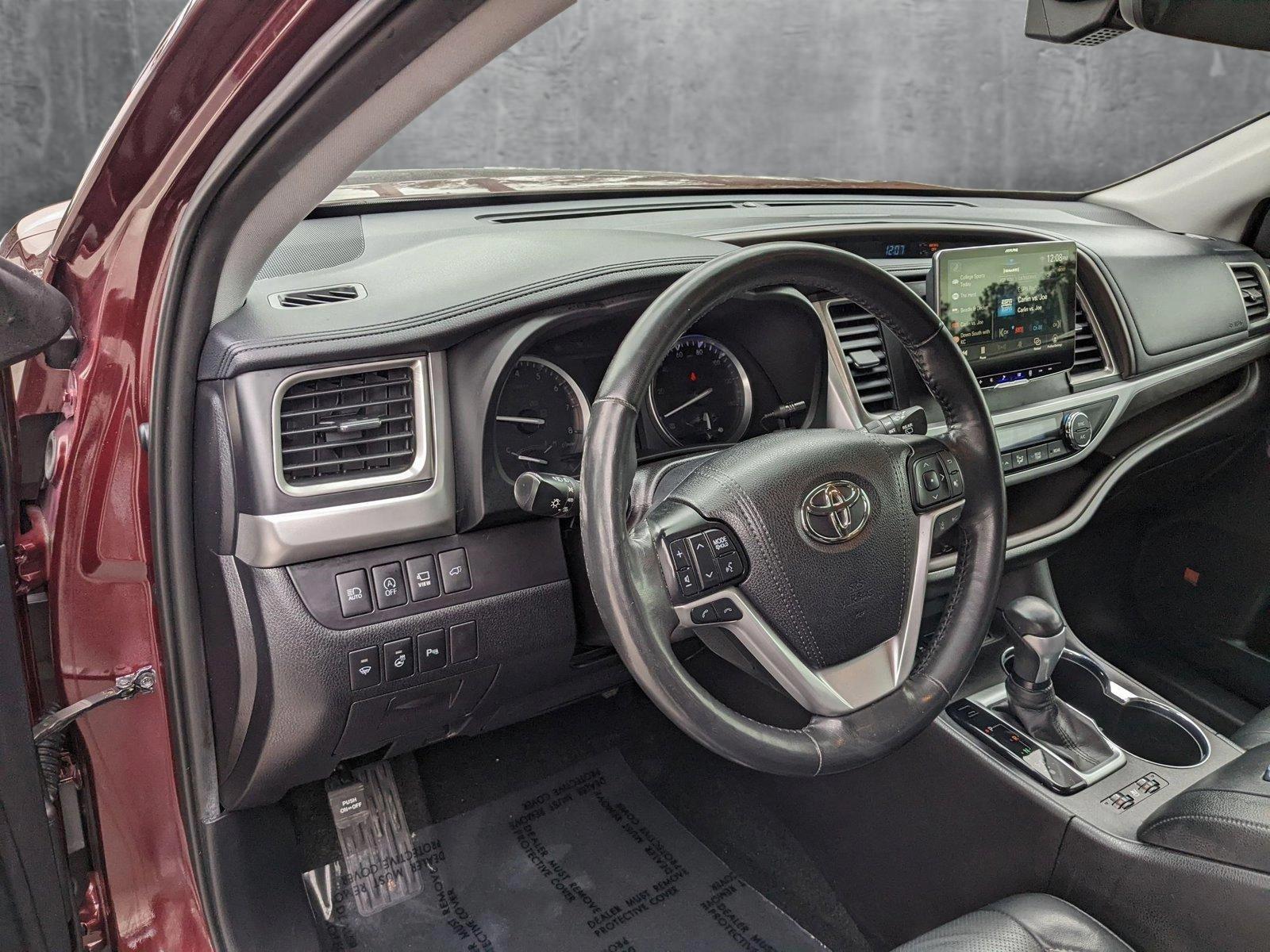 2019 Toyota Highlander Vehicle Photo in Jacksonville, FL 32244