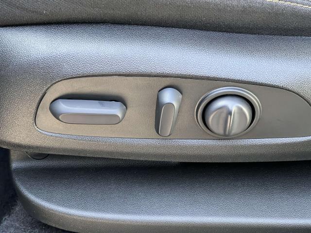 2022 Chevrolet Equinox Vehicle Photo in Roslyn, NY 11576