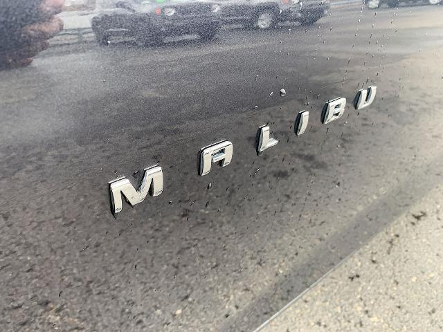 2022 Chevrolet Malibu Vehicle Photo in MOON TOWNSHIP, PA 15108-2571