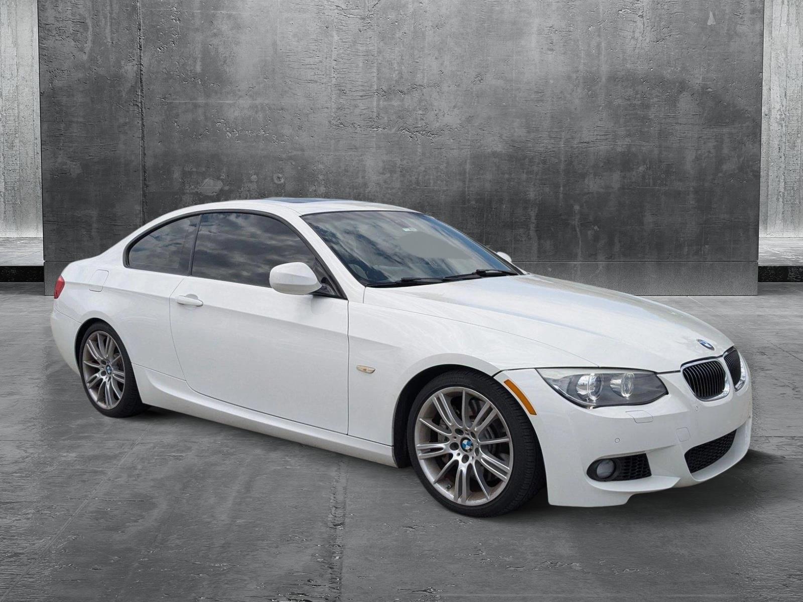 2013 BMW 3 Series Vehicle Photo in PEMBROKE PINES, FL 33024-6534