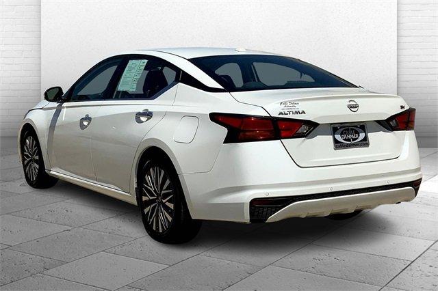 2023 Nissan Altima Vehicle Photo in TOPEKA, KS 66609-0000