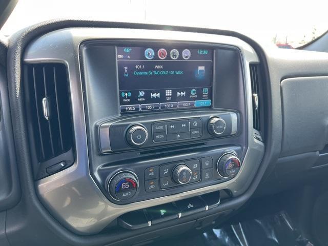 2018 Chevrolet Silverado 1500 Vehicle Photo in GREEN BAY, WI 54304-5303