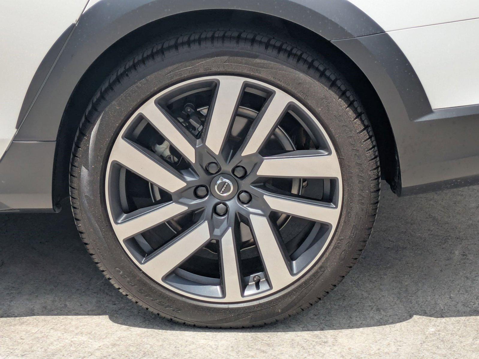 2021 Volvo V90 Cross Country Vehicle Photo in Coconut Creek, FL 33073