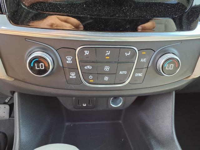 2022 Chevrolet Traverse Vehicle Photo in ROXBORO, NC 27573-6143