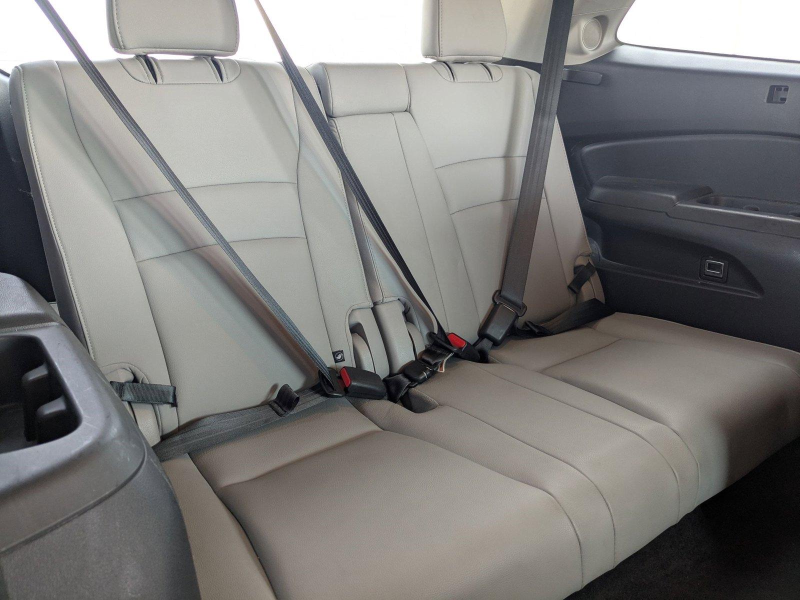 2019 Honda Pilot Vehicle Photo in Valencia, CA 91355