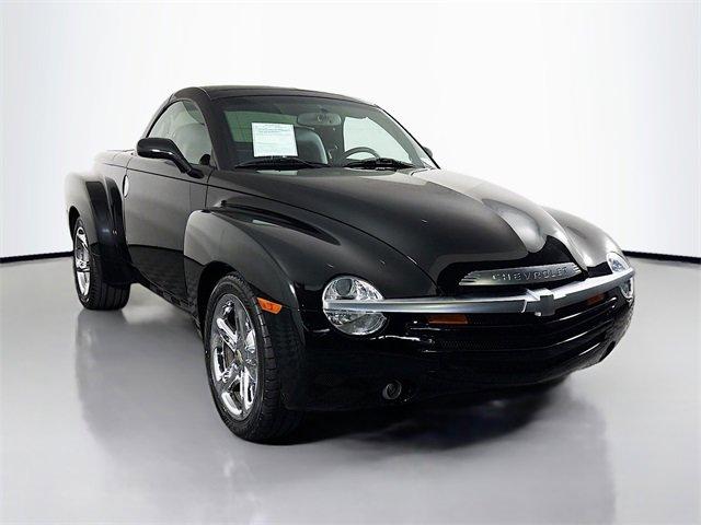 2004 Chevrolet SSR Vehicle Photo in PUYALLUP, WA 98371-4149