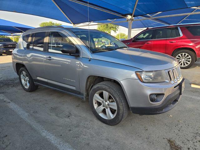 2014 Jeep Compass Vehicle Photo in DENTON, TX 76210-9321