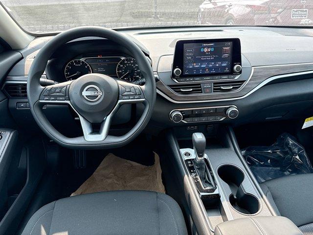 2025 Nissan Altima Vehicle Photo in Flemington, NJ 08822