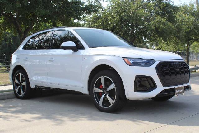 2024 Audi Q5 Vehicle Photo in HOUSTON, TX 77090