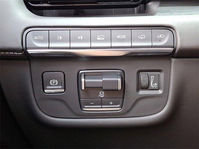 2024 Cadillac Escalade ESV Vehicle Photo in ALLENTOWN, PA 18103-7399