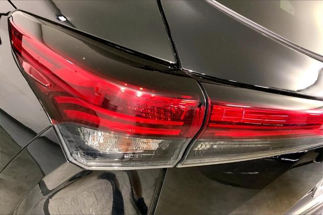 2023 Toyota Highlander Vehicle Photo in Lees Summit, MO 64086