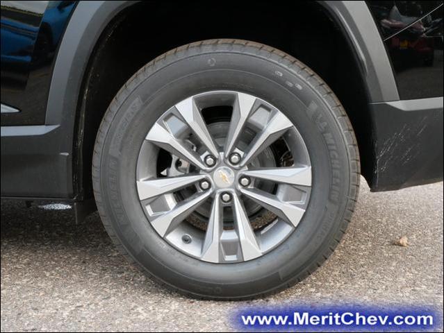 2025 Chevrolet Equinox Vehicle Photo in MAPLEWOOD, MN 55119-4794