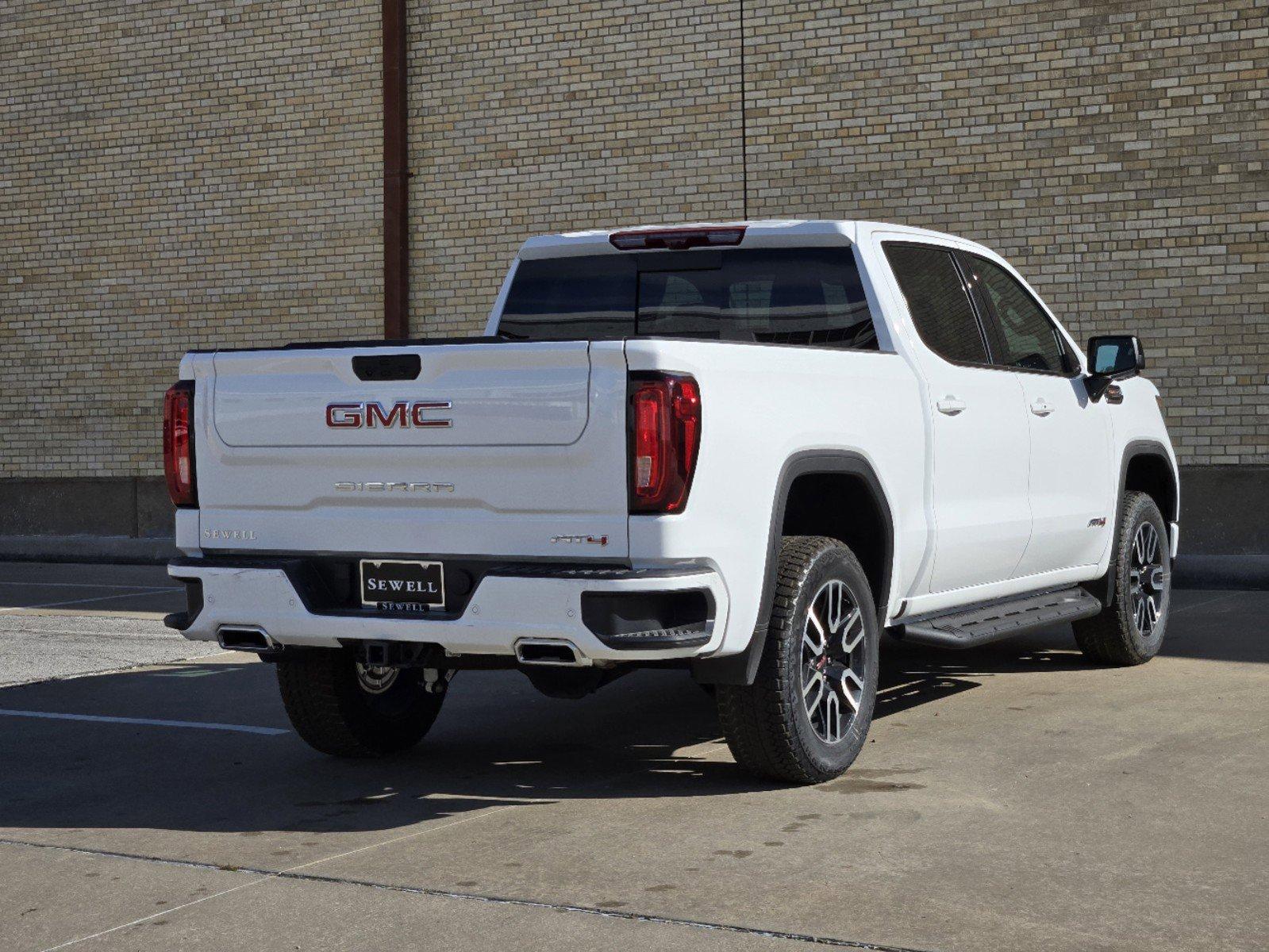 2025 GMC Sierra 1500 Vehicle Photo in DALLAS, TX 75209-3016