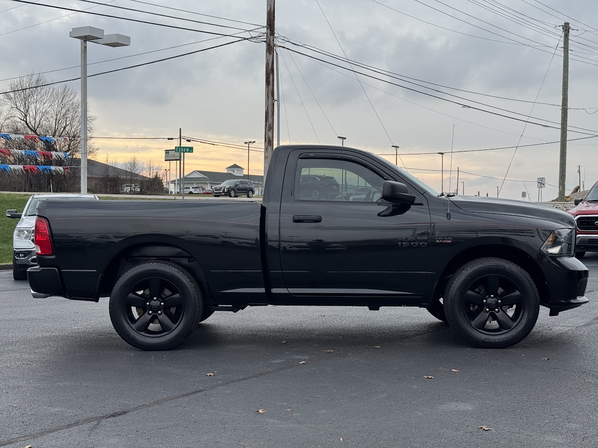 2018 Ram 1500 Vehicle Photo in BOONVILLE, IN 47601-9633